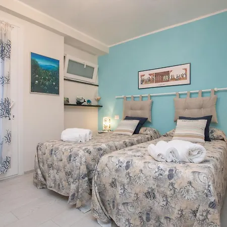 Hébergement de vacances Liliana - Ancora - Esclusivo Con Accesso Diretto *